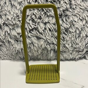 Vintage Tupperware Pickle Picker